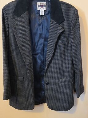 Womens Blue/Gray Houndstooth Blazer with Contrast Collar